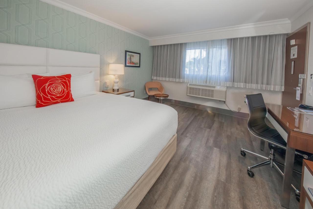 Pasadena Rose & Crown Hotel Zewnętrze zdjęcie
